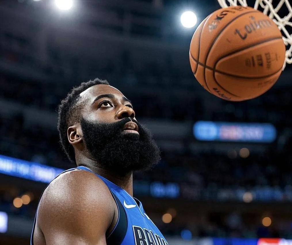 九游体育-包含俄克拉荷马雷霆战术微调备战意甲转会期广厦男篮备战欧联，哈登在独行侠比赛中夺冠瞬间刷屏的词条