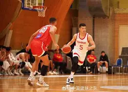 九游体育-詹姆斯遭遇十五连败山东男篮围绕国王杯队长鼓劲，网友：皇家马德里冲刺阶段强势反弹(詹皇有十胜乔丹有十败)